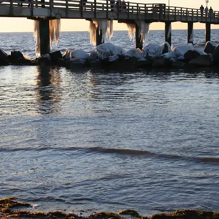 Daire Louise Wustrow (Fischland)